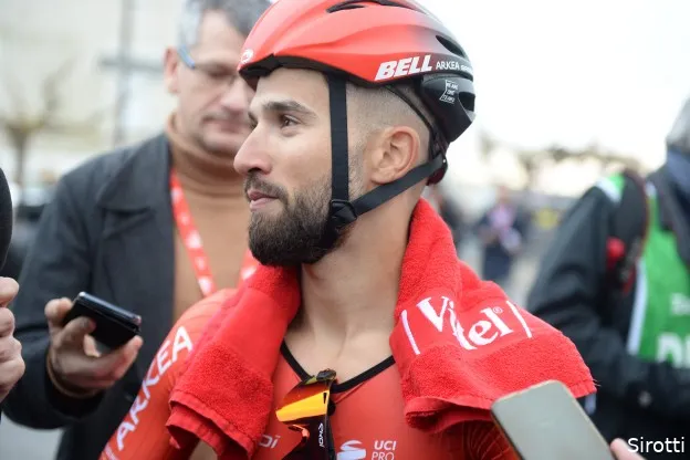 Liefhebber Bouhanni maakt negen maanden na horrorcrash zijn comeback: 'Ik dacht dat ik in een rolstoel zou belanden'