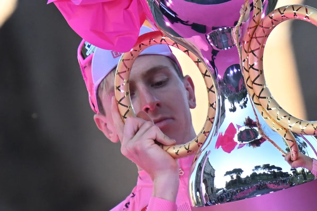 tadej pogacar giro 2