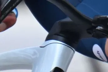 Ter wereld gekomen als onderdeel van drieling, maar het peloton vervroegd verlaten als eenling