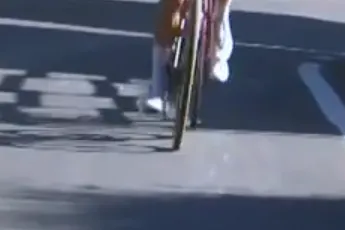 Carapaz en Del Toro smeren Yates tijd aan in milde koninginnenrit Giro, Prodhomme blijft favorieten knap voor