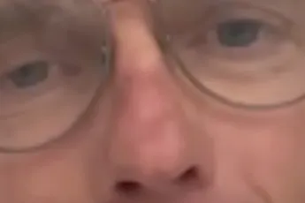 Opnieuw zorgen voor voormalig wereldkampioen: 'Ze evalueren momenteel of het nodig is om een defibrillator te plaatsen'