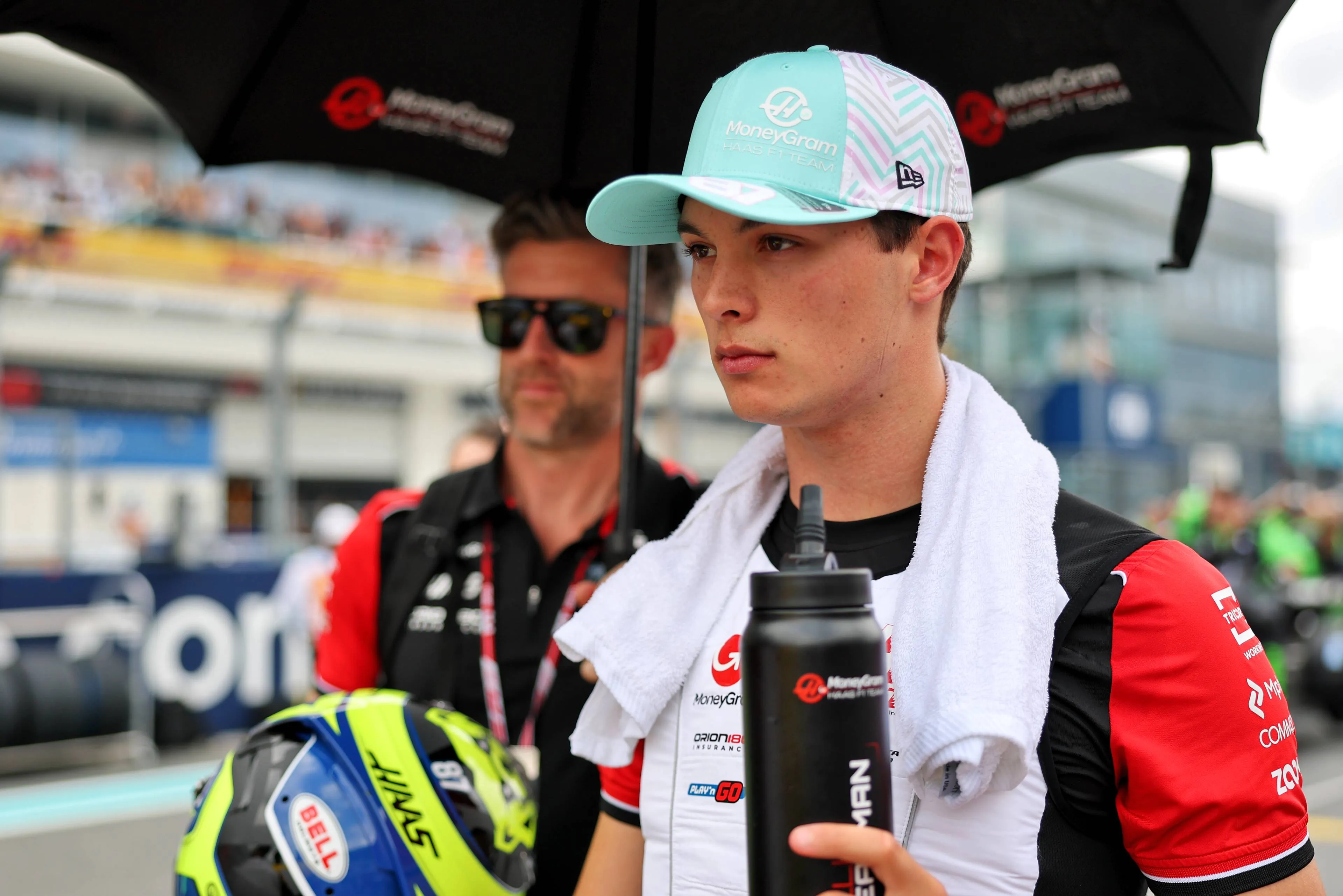 Oliver Bearman en piste avant le début du Grand Prix de Miami