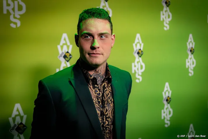 Douwe Bob met de dood bedreigd na afzeggen optreden