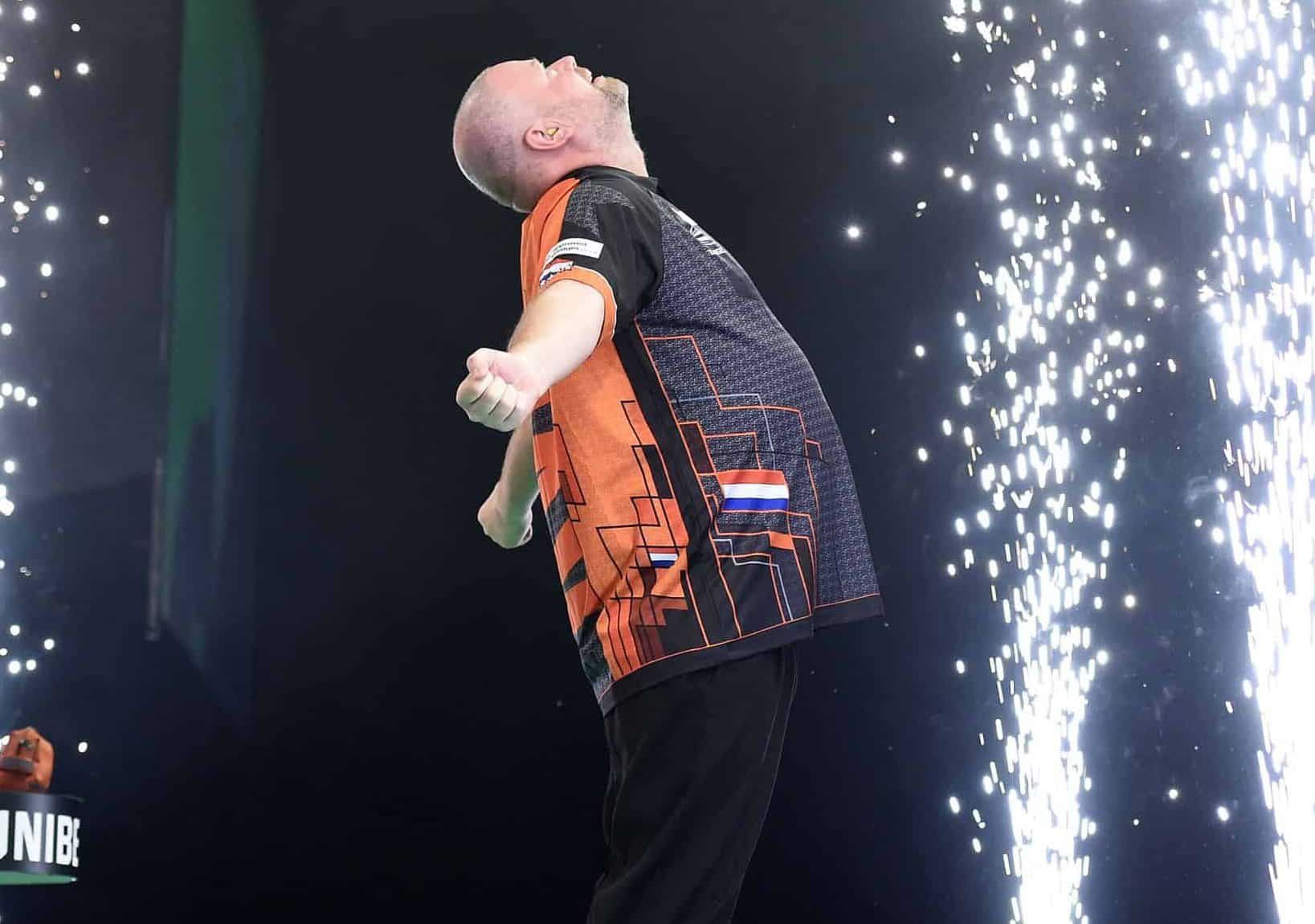Van Barneveld announces immediate retirement: 'This is the end'