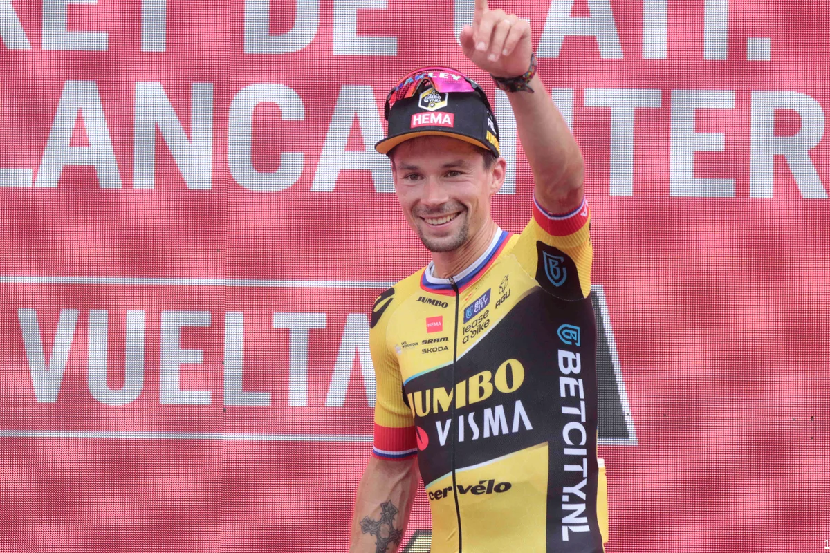 Roglic loopt in wandeletappe vier seconden in op Evenepoel: 'We gaan zien wat het waard is'