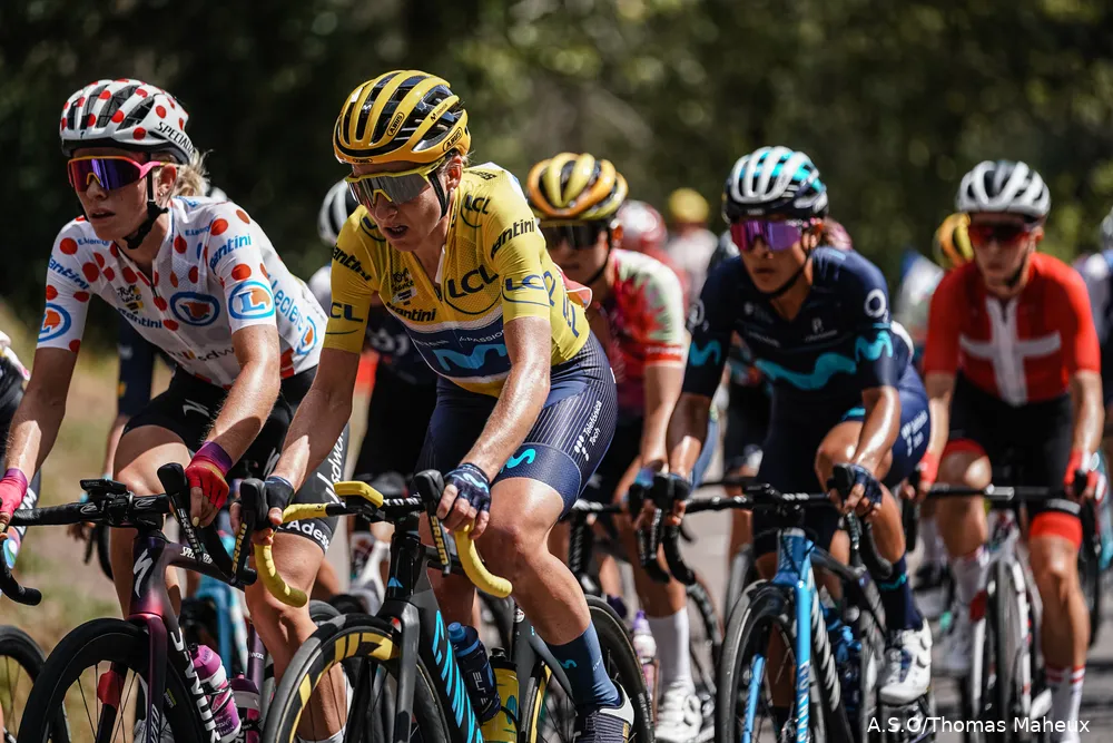 Vollering legt uit waarom SD Worx gas gaf toen Van Vleuten lek reed: 'Daar moeten we het van hebben'