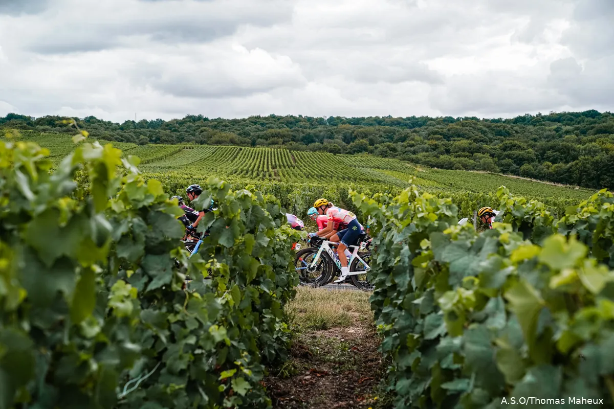 Favorieten etappe 4 Tour de France Femmes 2022 | Epische gravelrit tussen de Franse wijngaarden!