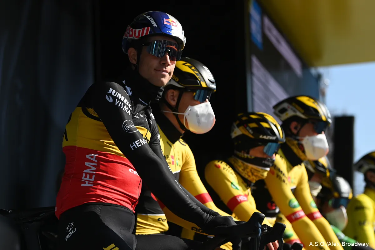 Knie, gebrek aan training en een groen pak: Van Aert houdt slag om de arm voor tijdrit Parijs-Nice