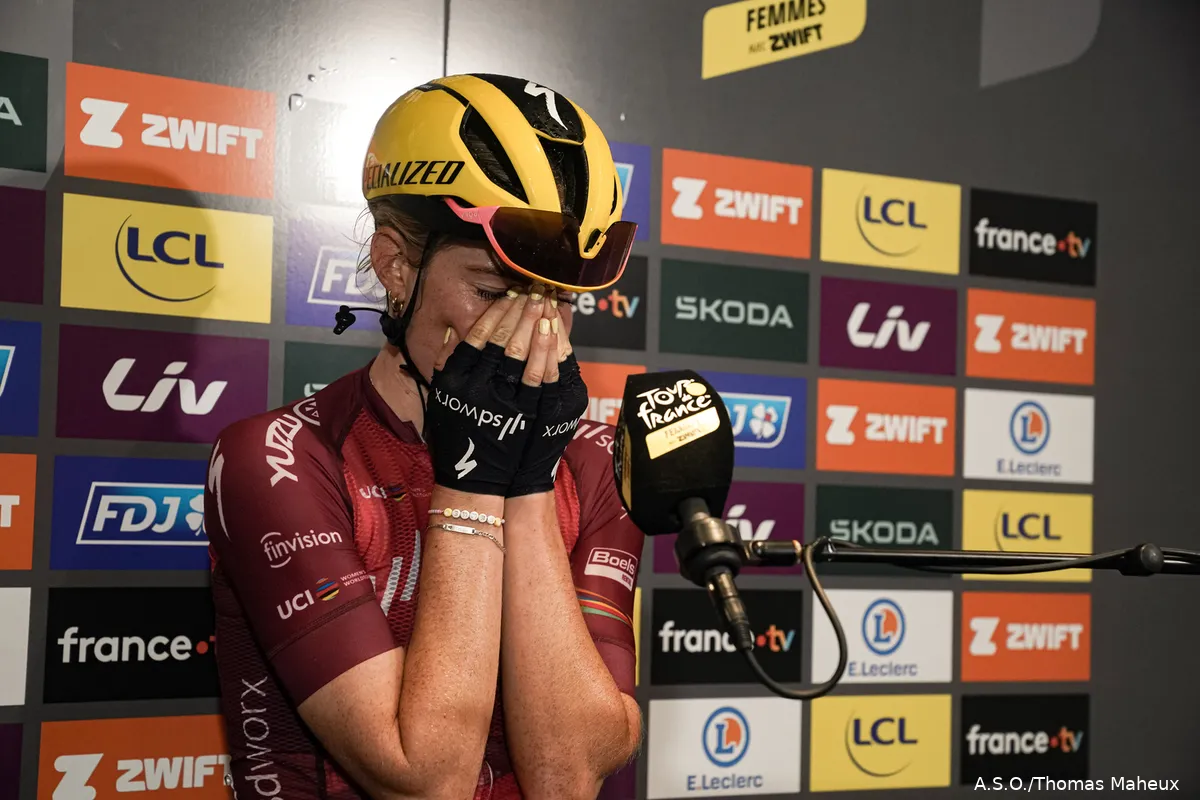 Vollering na monsterzege op de Tourmalet: 'Hoop dat ik nog een beetje benen heb voor de tijdrit!'