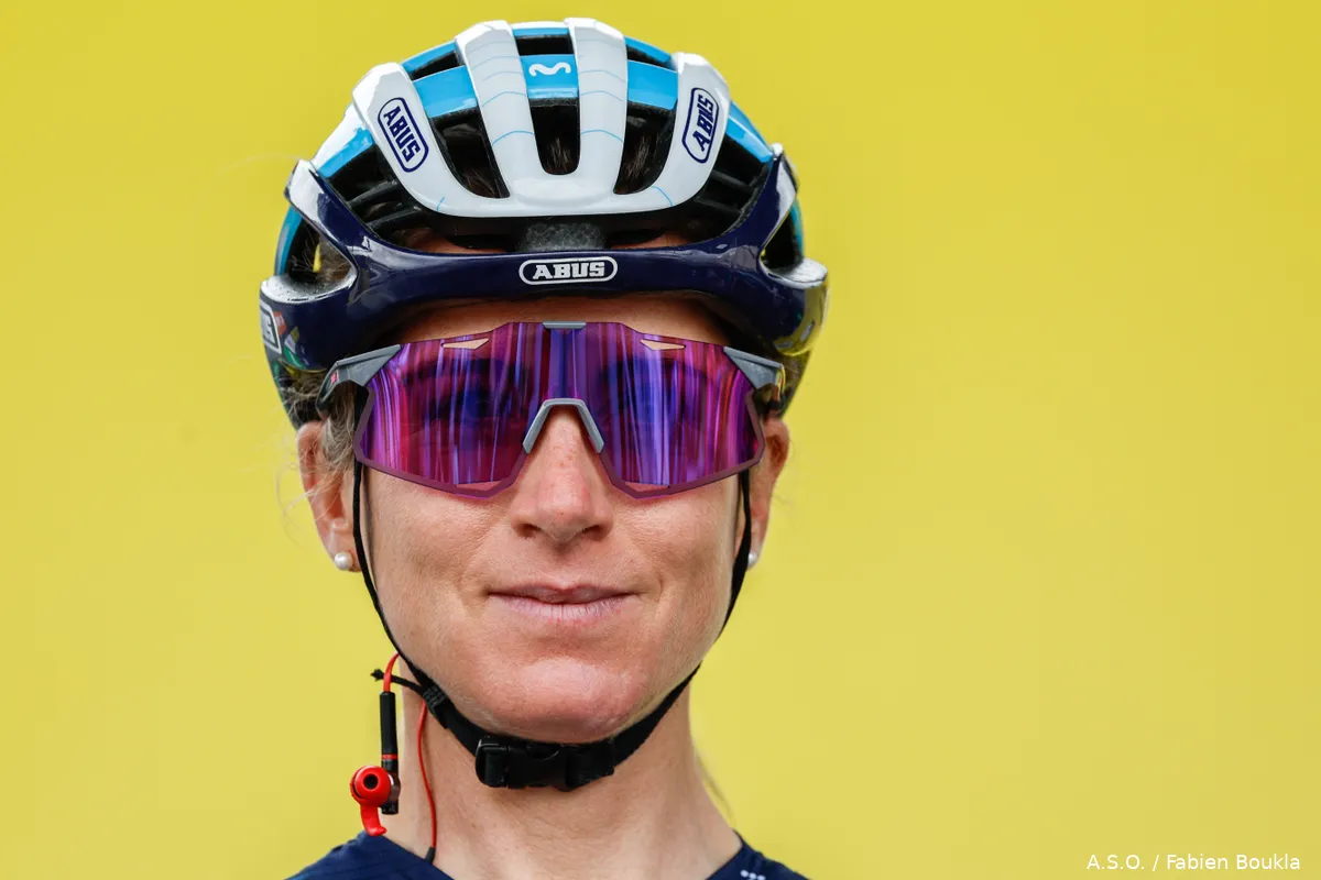 Van Vleuten onthult dat ze al twee dagen niet kon eten: 'Heb zelfs een 'Tom Dumoulin' moeten doen'