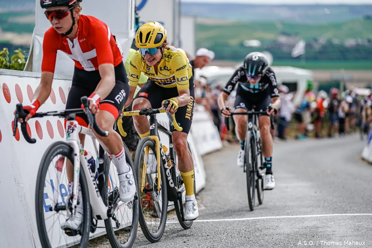 Ook voor Marianne Vos wordt het steeds moeilijker en hectischer: 'Soms denk ik, we zijn echt gek geworden'