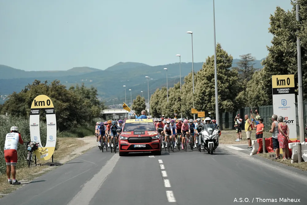 Deelnemers Tour de France Femmes 2023 | 123 rensters halen Pau, met Vollering als eindwinnares