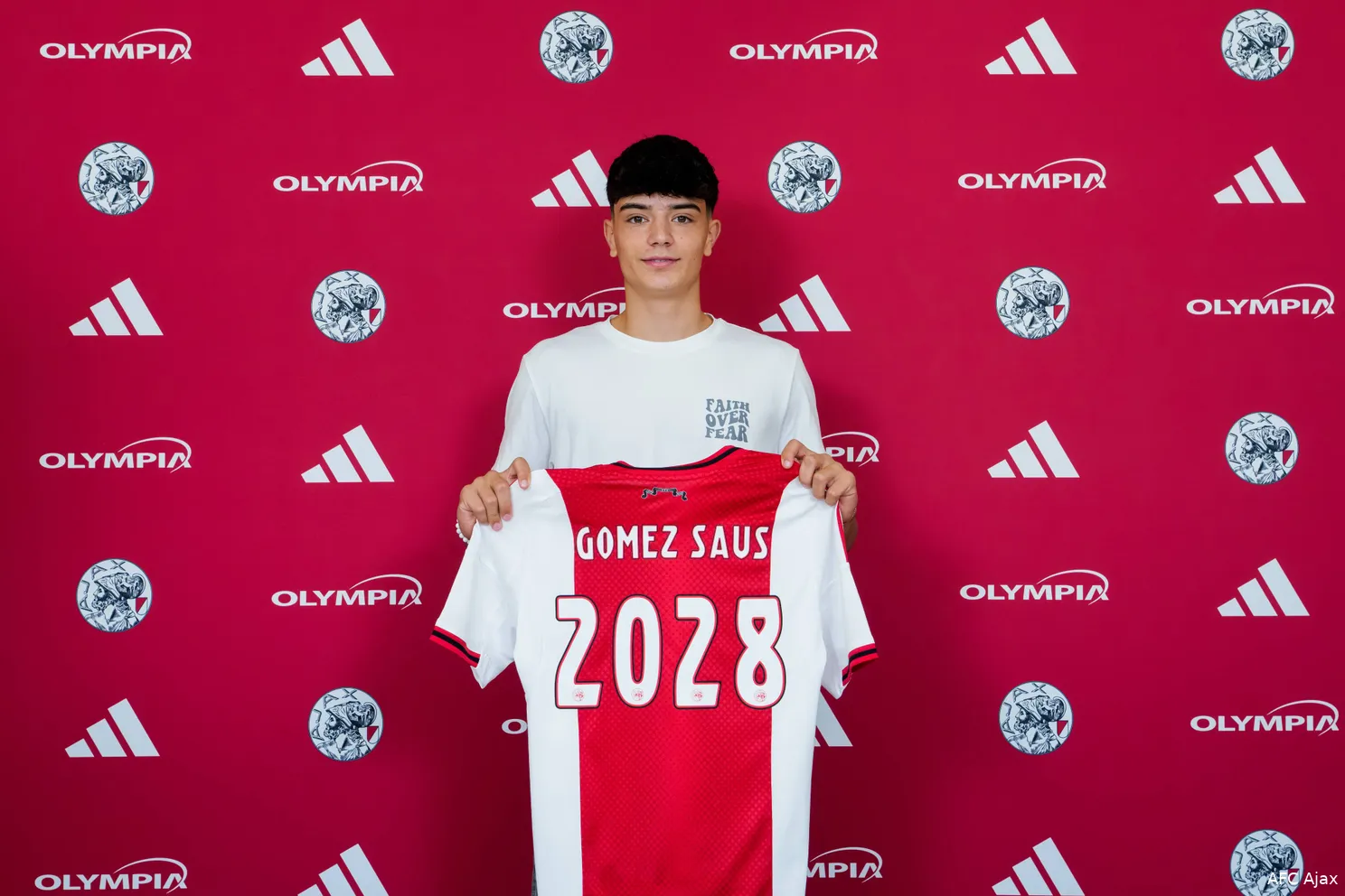 Eloi-Gómez-Ajax-25-26