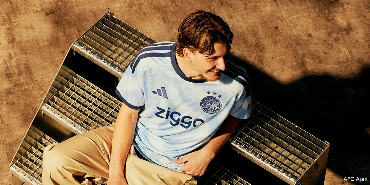 Ajax Showtime Mika Godts Derde Tenue Ajax