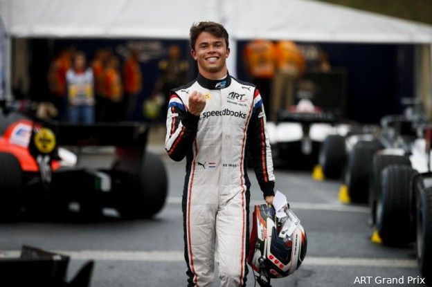 Russell promoot De Vries: 'Nyck verdient het om in de Formule 1 te zijn'