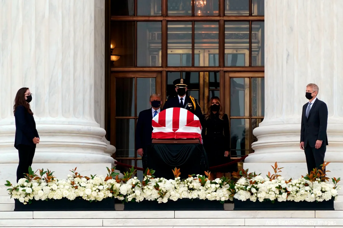 President Donald Trump, Melania Trump pay respects to Ruth Bader Ginsburg