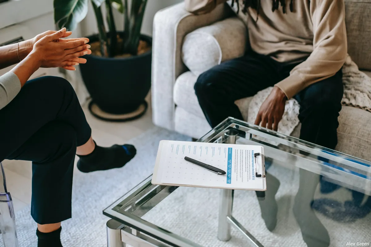 Twee psychotherapie sessies per week kan leiden tot betere behandeluitkomsten