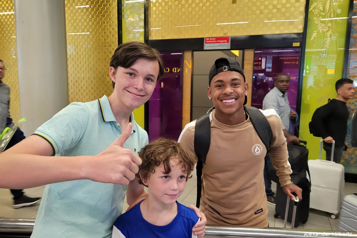 Supporters verwelkomen Paixão in Nederland