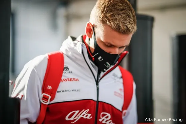 F2 | Schumacher behoudt voorsprong, Tsunoda pakt overwinning en heeft nieuws voor Marko