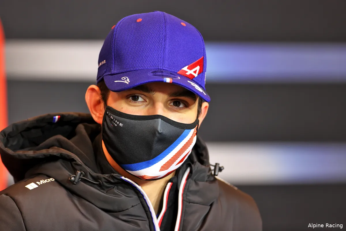 Ocon over incident met Pérez: 'Gelukkig hebben we niet teveel baantijd verloren'