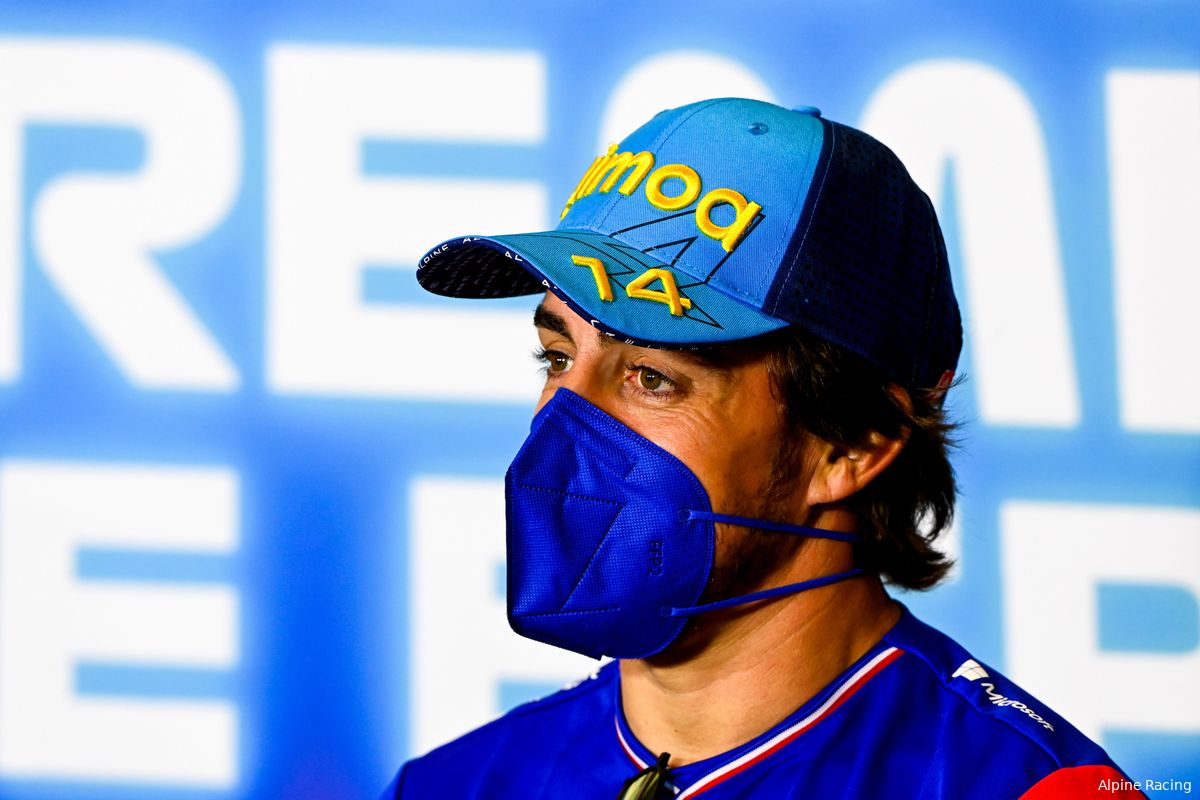 Alonso: 'De Formule 1 wacht niet tot je op honderd procent zit'