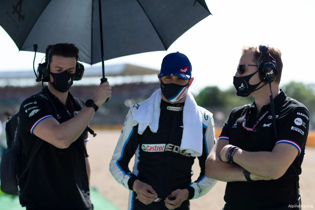 Ocon: 'Als de F1 deze trend doorzet, kan het populairder worden dan voetbal'