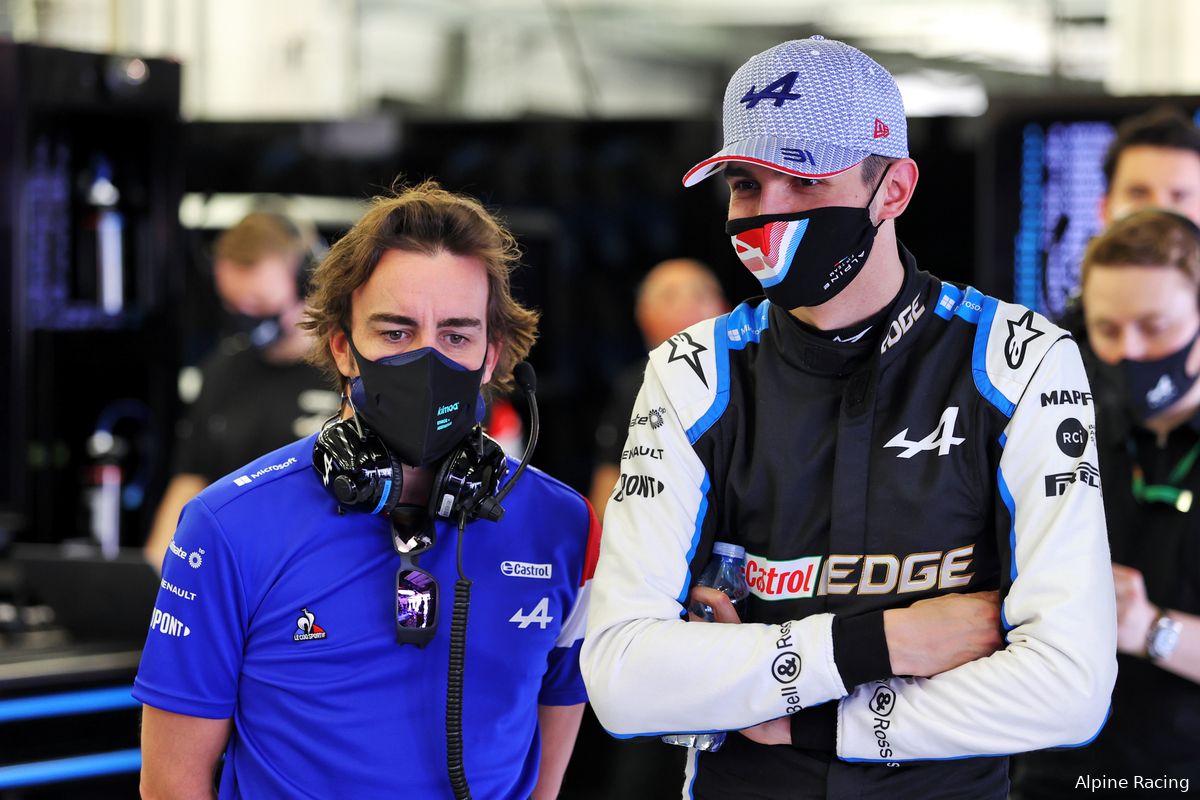 Ocon geïnspireerd door Alonso: 'Hij hoort in het rijtje met Senna en Schumacher'