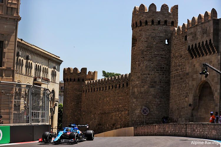 Hoe laat begint de kwalificatie voor de Grand Prix in Baku 2021?