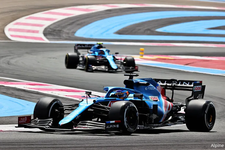 Ocon: ‘We hadden dit jaar niet de vijfde snelste auto van het veld’