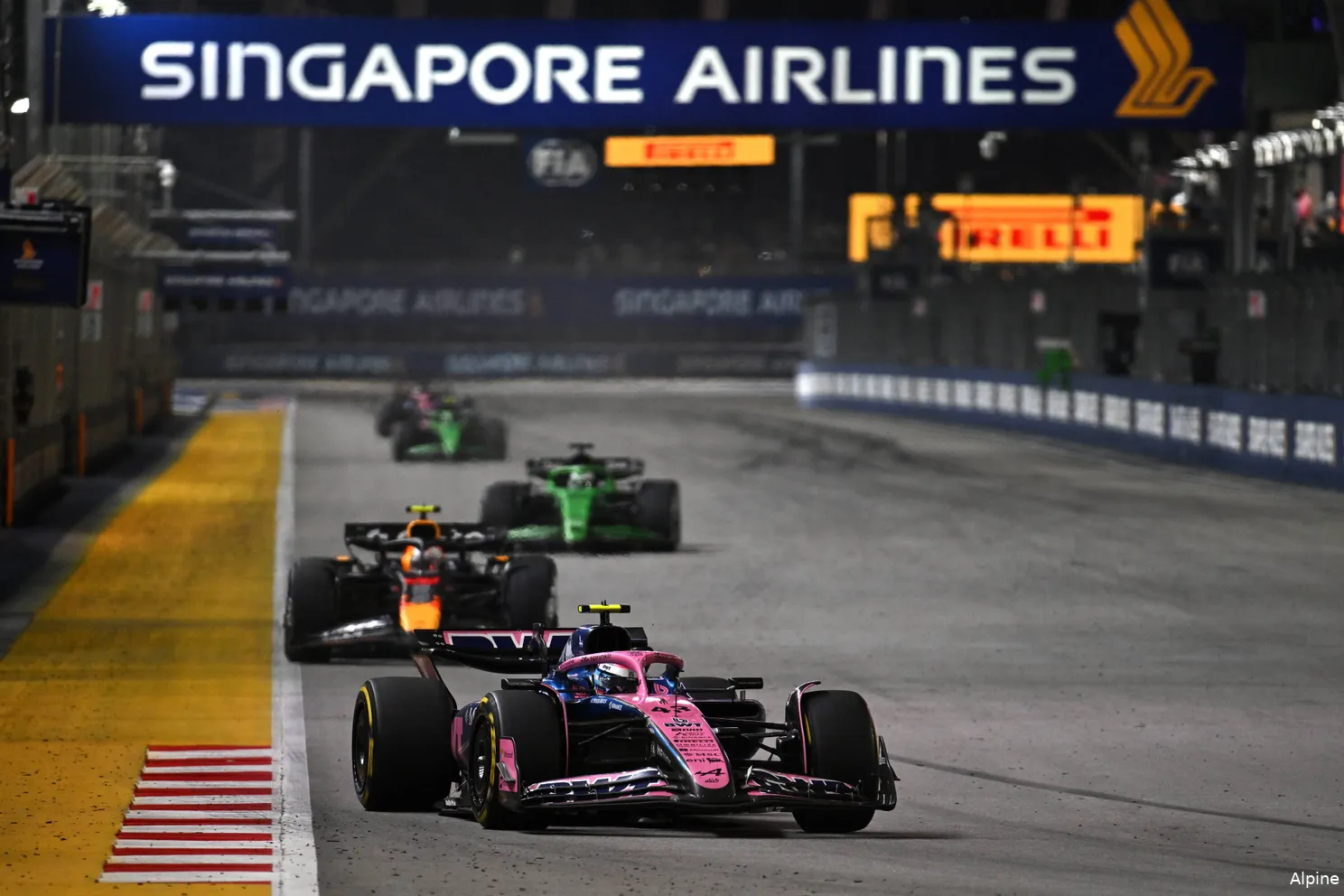 gabriel-bortoleto-nico-hulkenberg-sauber-yuki-tsunoda-red-bull-racing-franco-colapinto-alpine-singapore-zondag-2025