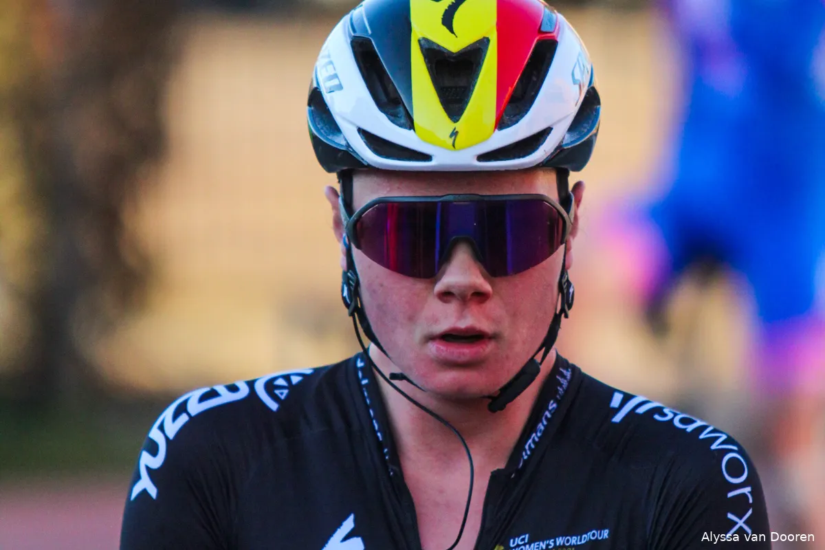 Kopecky ontgoocheld na negende plek, maar kan nog relativeren: 'Ik ben Wout van Aert niet'