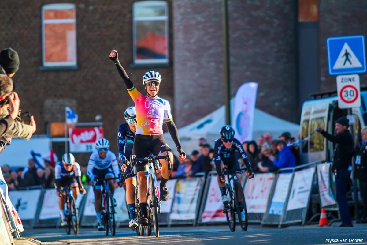 Italiaanse glorie in Le Samyn voor vrouwen: Bastianelli klopt Confalonieri in sprint-á-deux