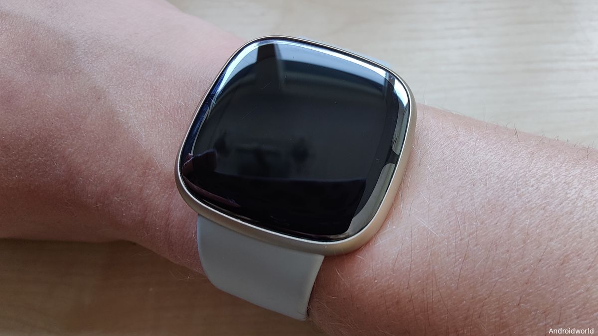 Fitbit Sense 2 and Versa 4 get update to dim screen with your hand