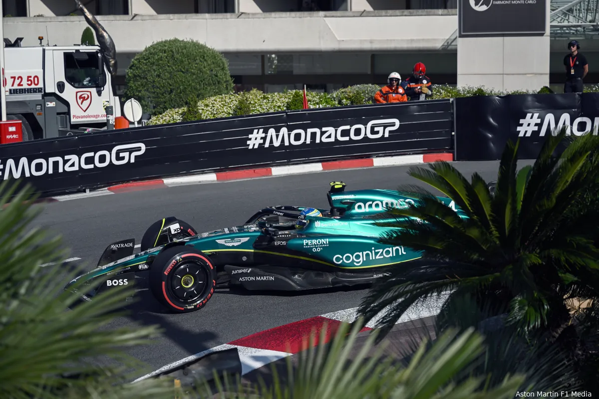 Montoya lovend over Aston Martin en Lawrence Stroll: 'Maar vraag is of ze volgend jaar weer zo competitief zijn'