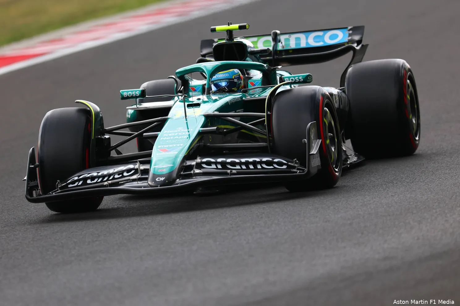 fernando-alonso-aston-martin-gp-hongarije-2025-zondag-4