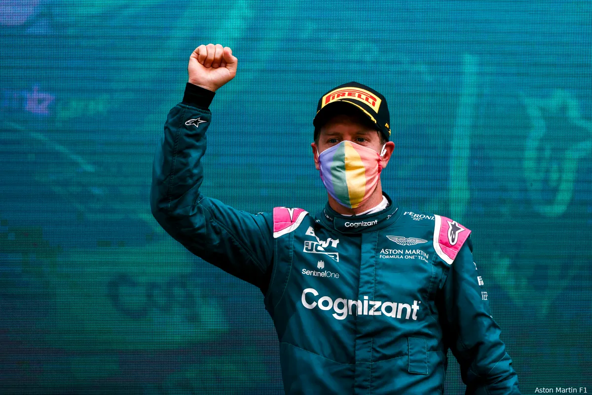 Vettel maakt kans op een titel: 'In het ideale geval haal je niemand in en win je'