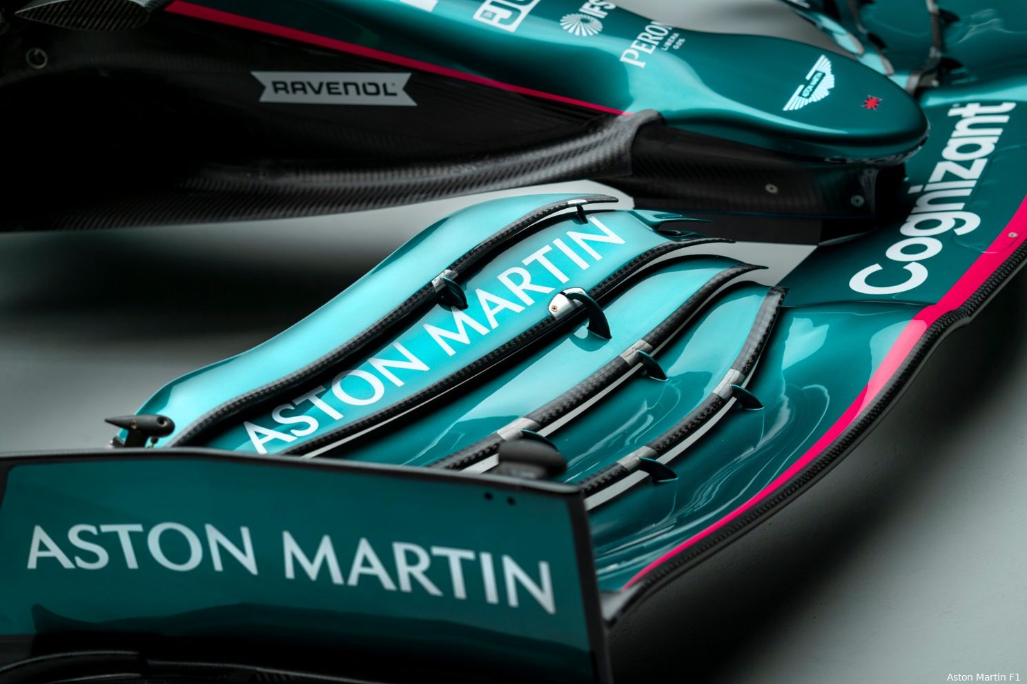 Foto's: dit is de spiksplinternieuwe Aston Martin AMR21