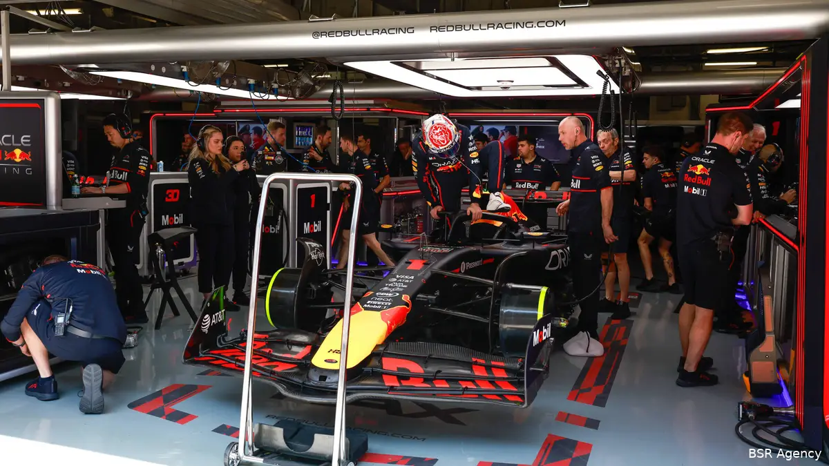 De eerste beelden van de update aan sidepods van auto Max Verstappen | GP33