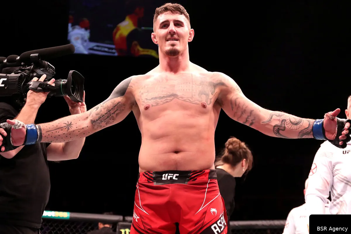 Verse UFC kampioen is wachten zat! 'Dan ga ik wel boksen'