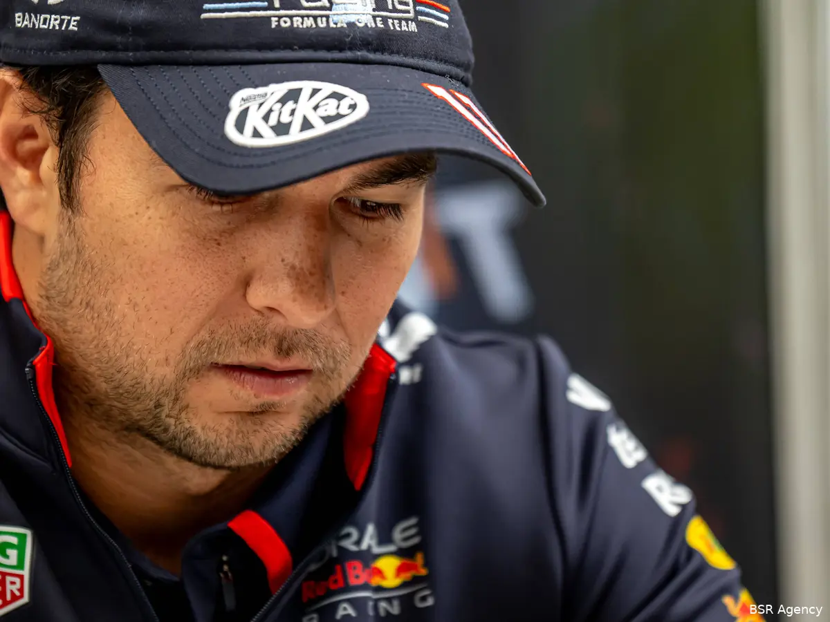 F1-winnaar geeft Sergio Pérez ervan langs na controversieel interview over  Max Verstappen | GP33