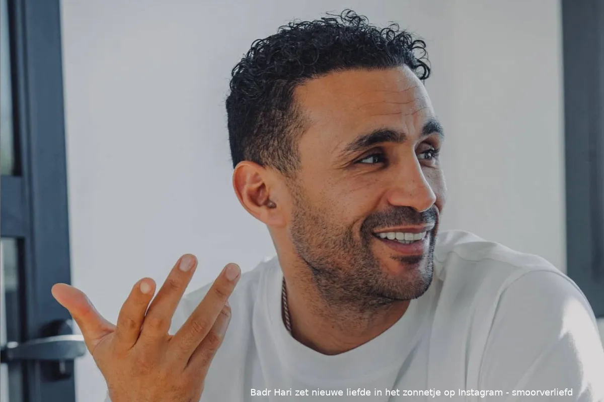 Badr Hari zet nieuwe liefde in het zonnetje - smoorverliefd