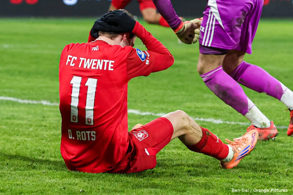 daan-rots-rugnummer-11-van-achter-balen-fc-twente-pec-zwolle-2025-2026