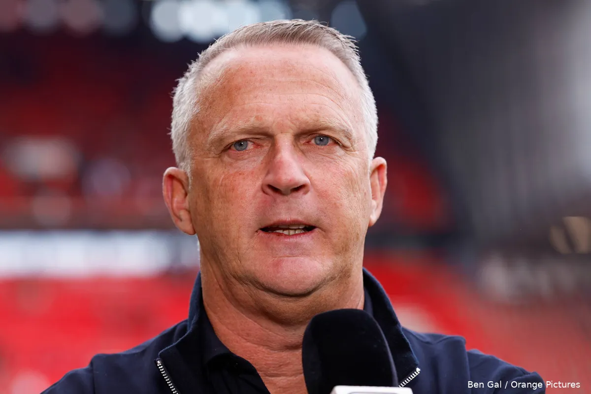van-den-brom-sparta-thuis-voor-wedstrijd-interview-2025-2026