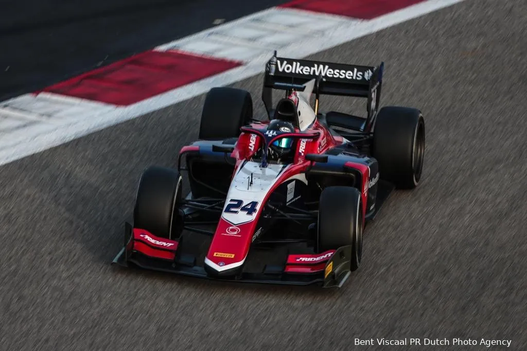 Viscaal in zijn nopjes na succesvolle F2-testweek: 'Dit smaakt naar meer'