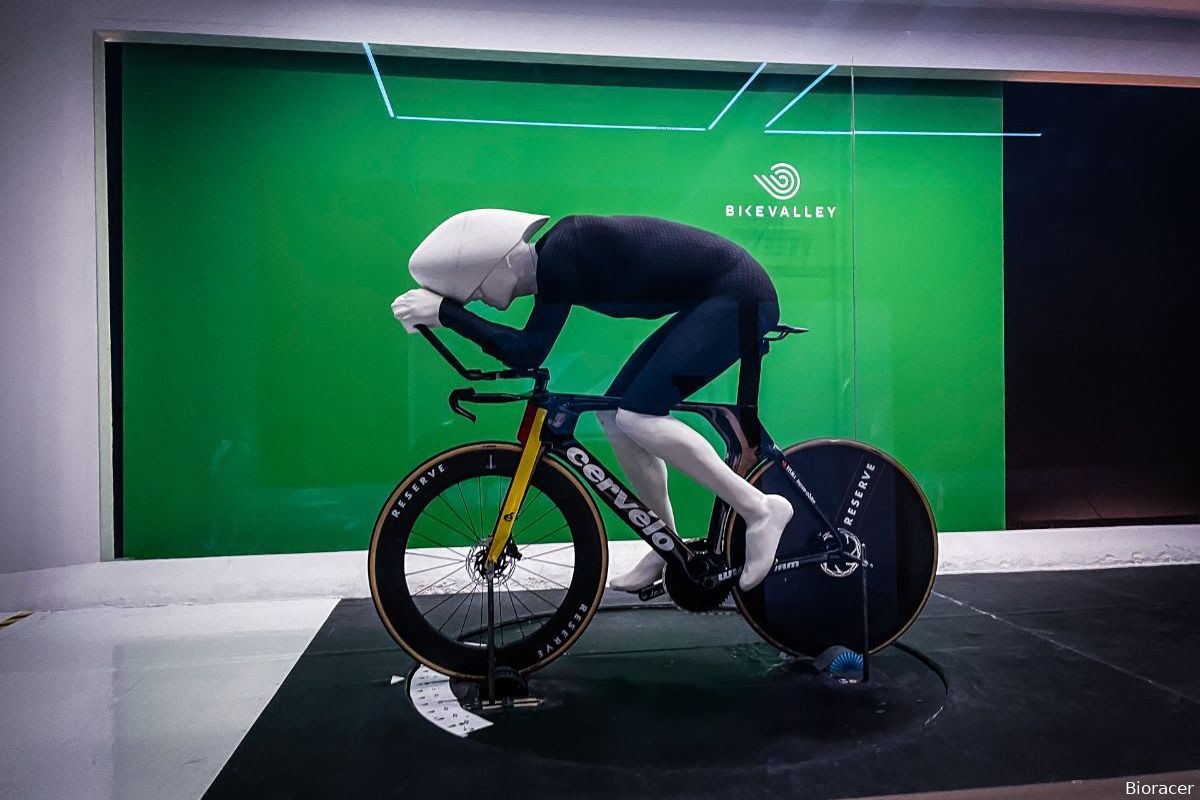 Wout Van Aert and Ganna's high tech bikes and (secret) gear for the Olympic Games