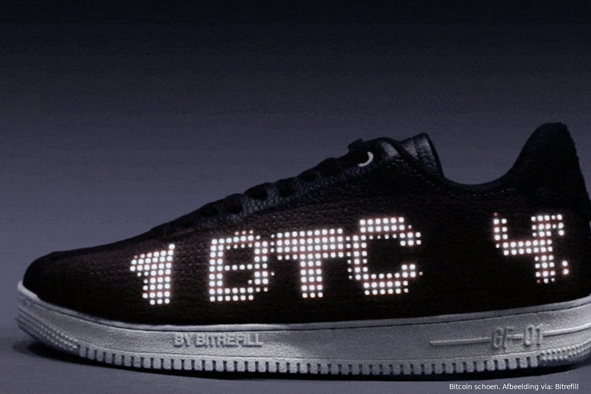 Deze schoen laat de actuele prijs van bitcoin zien en kost $41.000