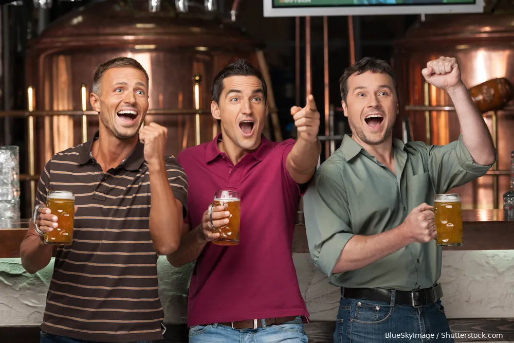 Kabinet sleutelt aan nieuwe anti-drankplannen: Bier drinken in sportkantines in gevaar!