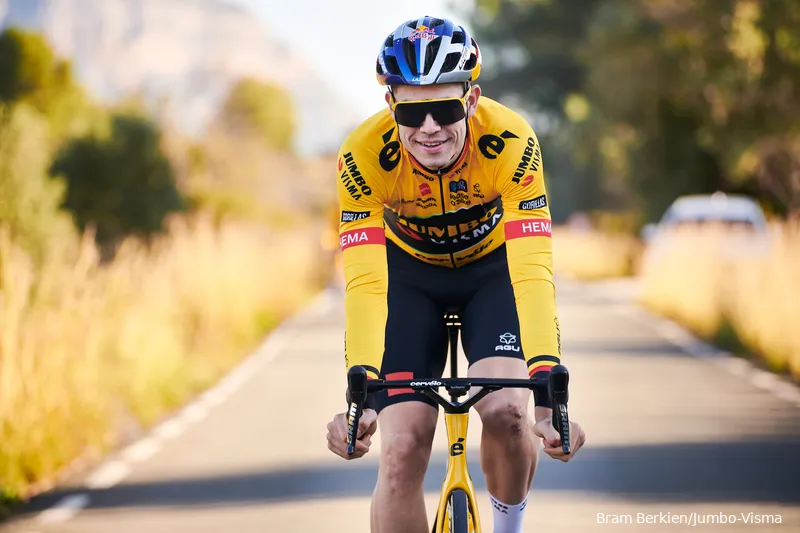 Interview | Ondanks ziekte komt Strade Bianche niet in gevaar voor Van Aert: 'Maar ideaal is het niet'