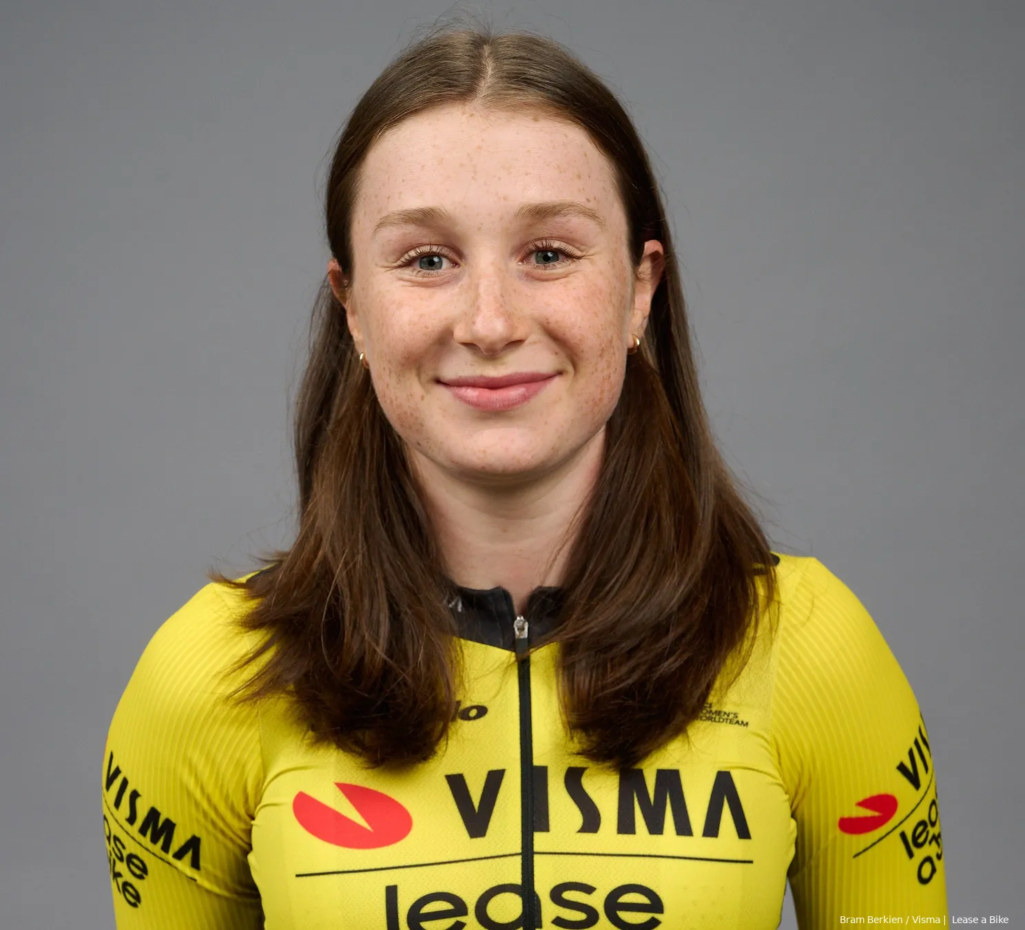 Vos prijst 19-jarige ploeggenote na tweede zege: 'Zij bracht me weer naar voren met een perfecte lead-out'