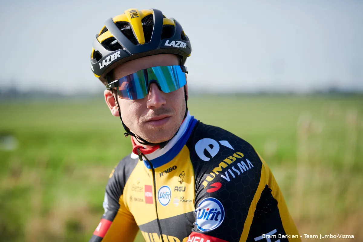 Groenewegen en Dekker stappen af in Giro d'Italia: 'Ik heb genoten van het wedstrijdgevoel'